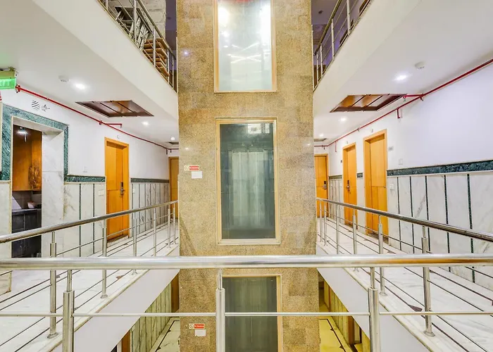 Townhouse Arakashan Road Paharganj Formerly Mohan International