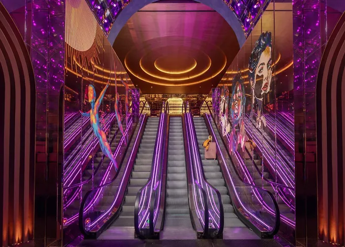 Moxy London Piccadilly Circus