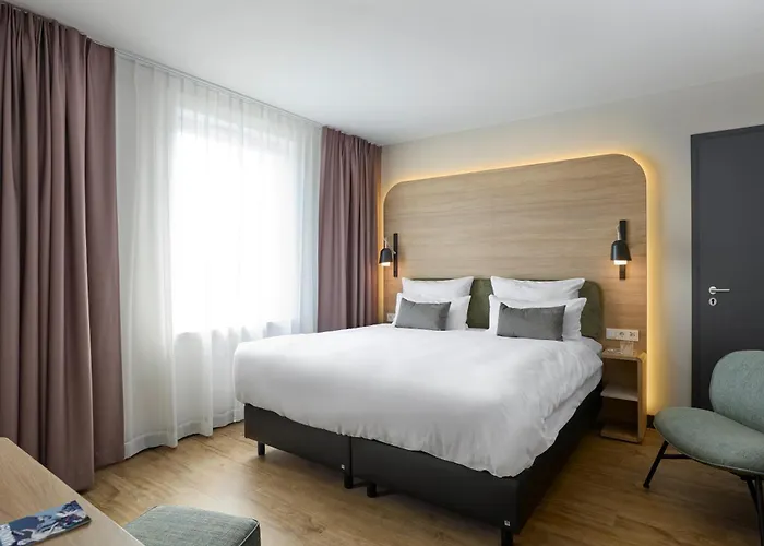 Сity center hotels June Six Hannover City
