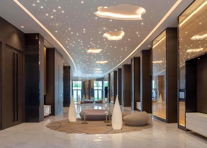 Hotels with tennis Novotel Singapore On Stevens