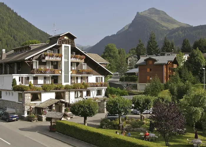 Dog friendly hotels Le Sporting