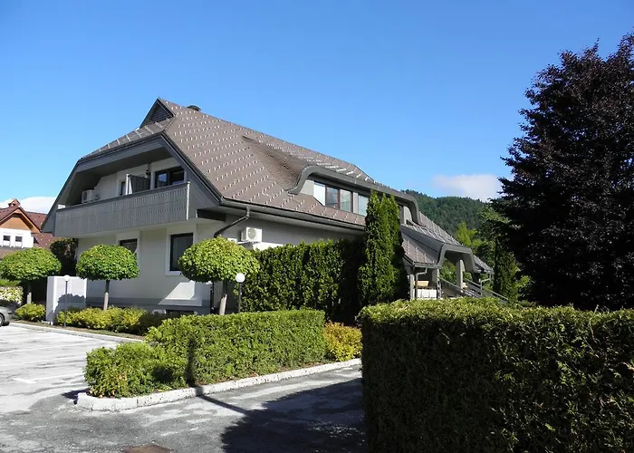 Hotel mit Tennis: Pension Bled