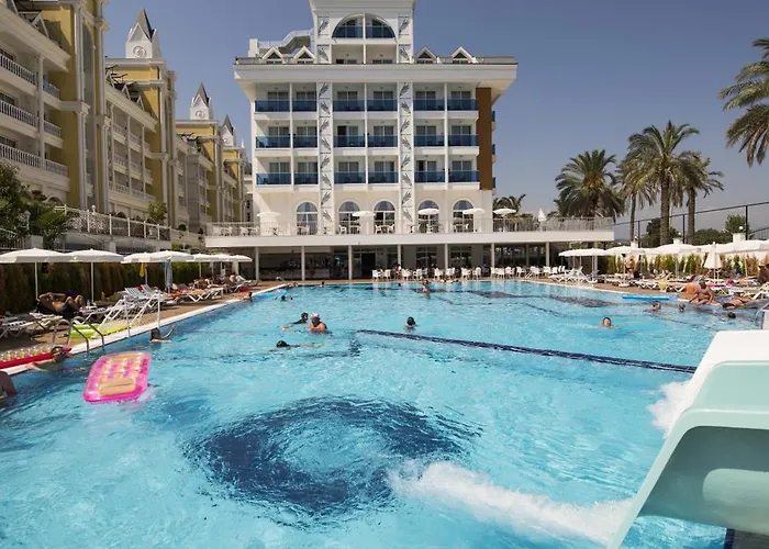 Palm World Side Resort & Spa