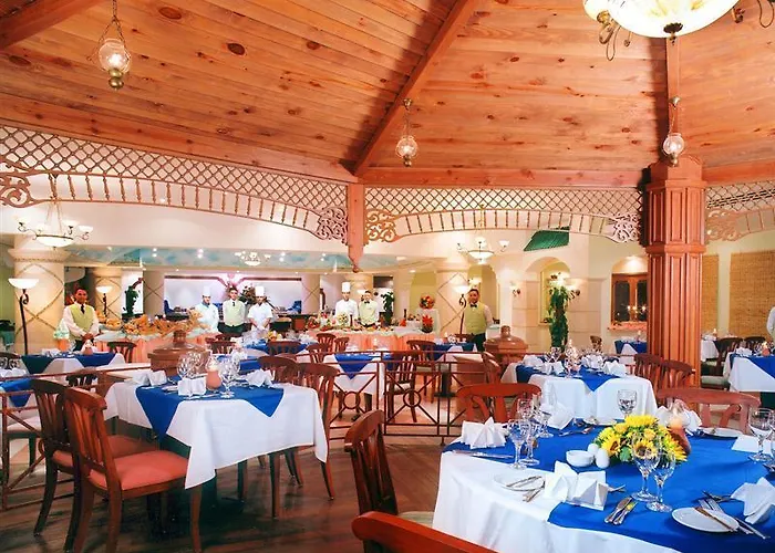 Ivy Cryene Island Resort & Aqua Park