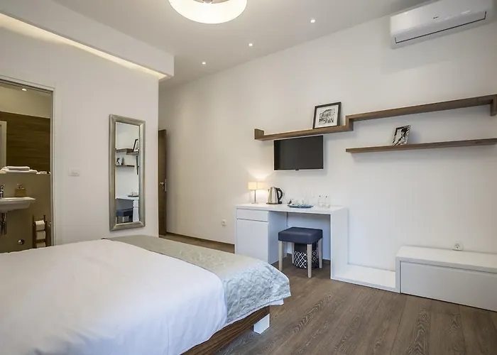 Luxury Accommodation Marino