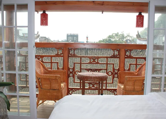 Cheap hotel: Bamboo House Resort