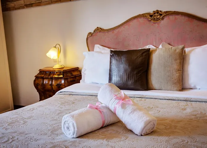 B&B only: Little Rhome Suites