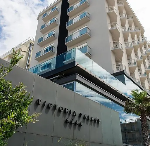 Resort: Victoria Palace Hotel