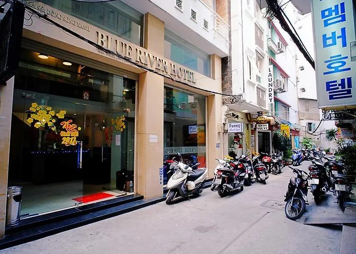 Cheap hotel: Blue River Hotel