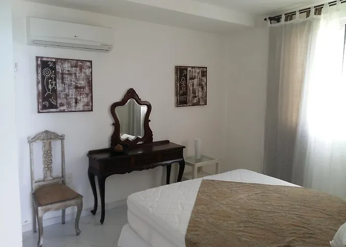 Habana Beach Flat