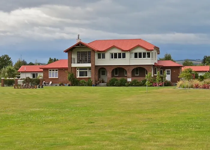  Te Anau Lodge
