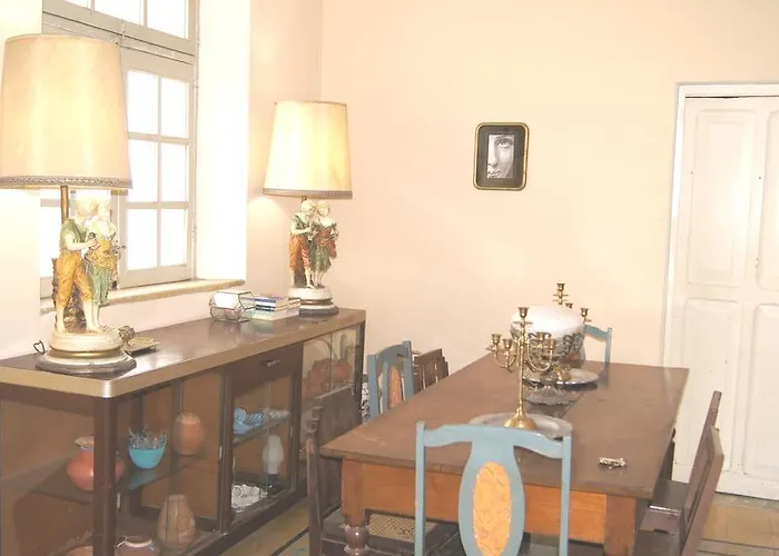Casa De Piedra, Centro Histórico