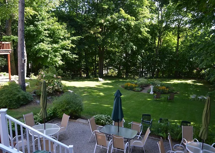 B&B only: Hawthorn Inn