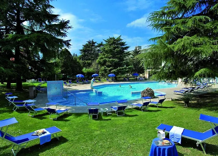 Hotel Ping Pong: Hotel Terme Bologna