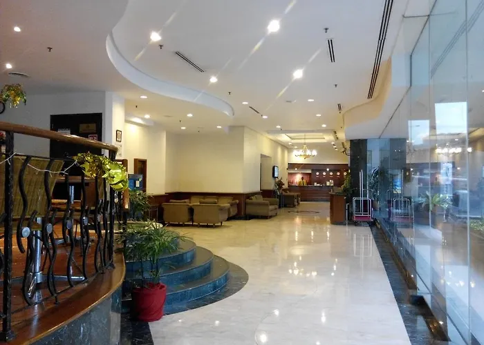 Mandarin Court Hotel
