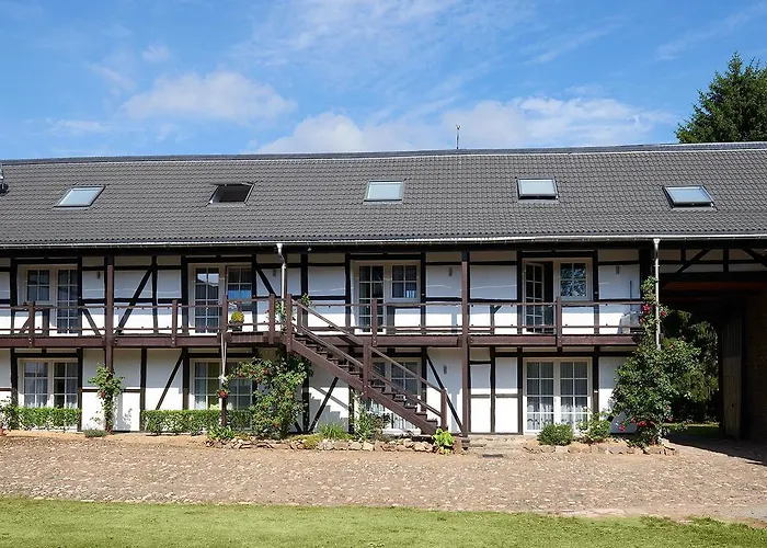 Ferienvermietung: Burg Blens