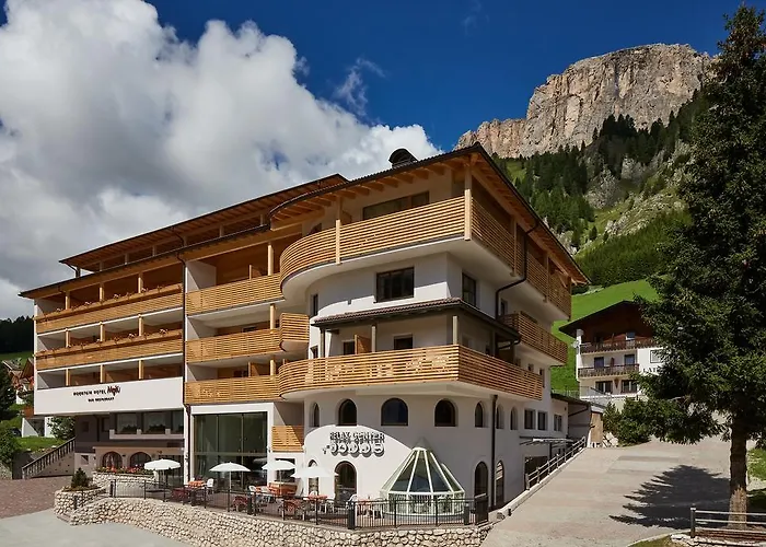 Hotel Jacuzzi: Mountain Hotel Mezdì