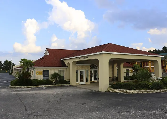 Cheap hotel: Southern Lodge