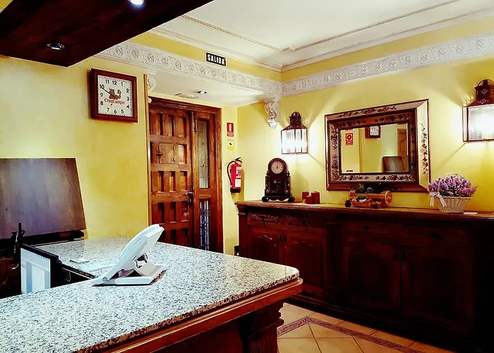 Hotel de 3 estrellas: Hostal Maria Ronda