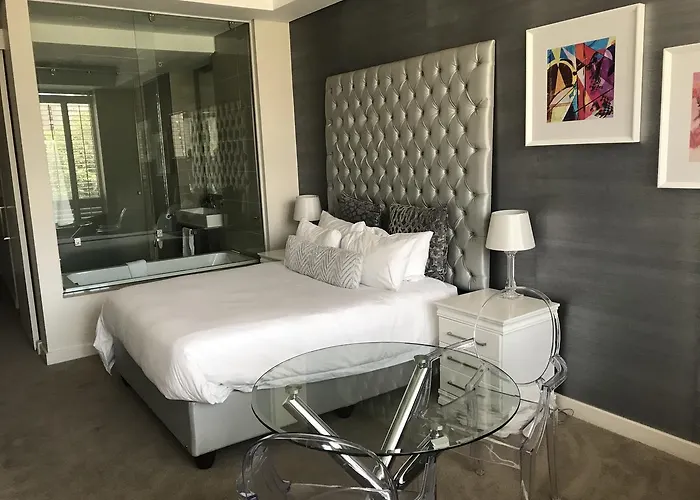 Vacation rental: Sandton Skye