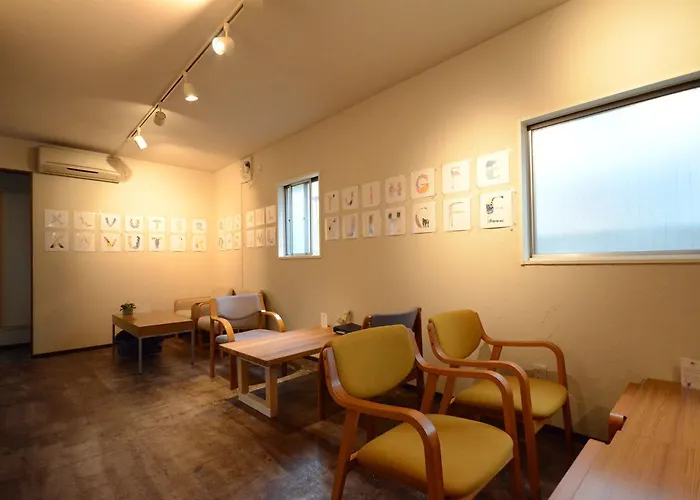 The Hostels 328 & Lounge