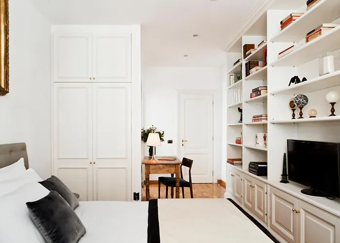 Casa de huéspedes: Garibaldi Suites Piazza Di Spagna