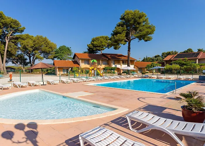 Hôtel: Azureva Club La Londe les Maures