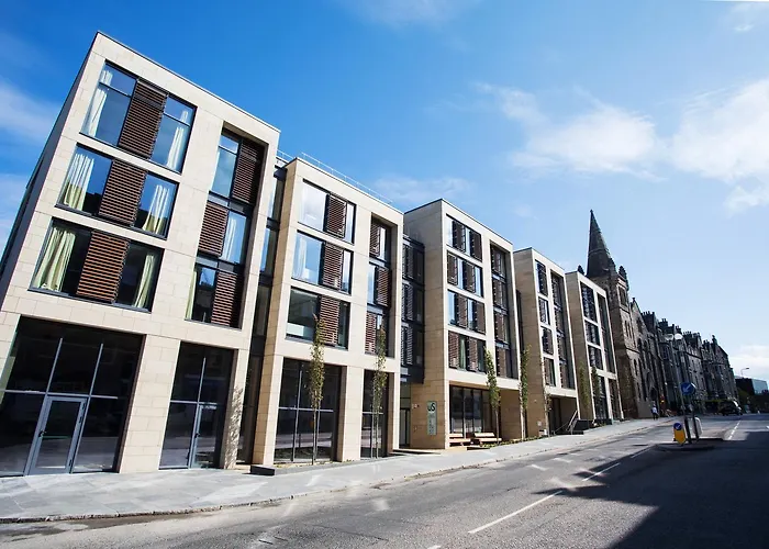 Hotel near College: Unite Students - Salisbury Court