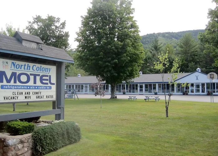 Motel: North Colony Motel And Cottages