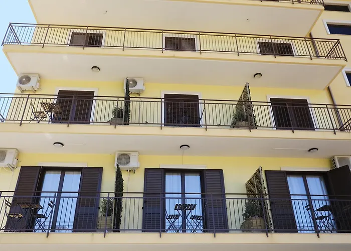 Sikania Casa Diamond
