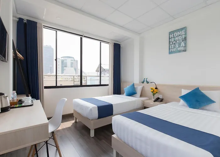 Resort: Spotlight Hotel