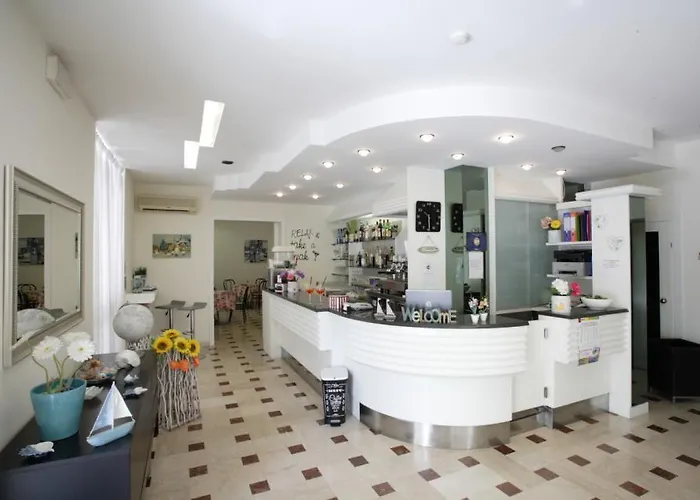 Hotel sulla spiaggia: Hotel Tosi