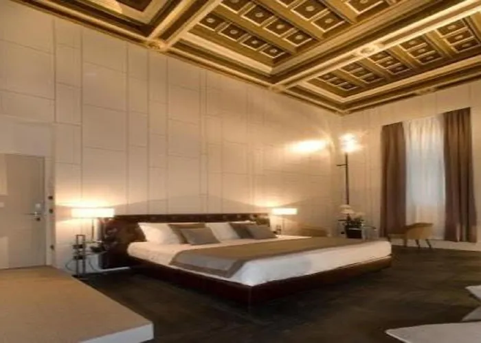Goedkoop hotel: Piazza Del Gesu' Luxury Suites