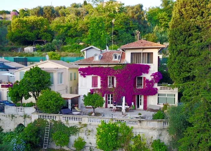  Castel Enchanté