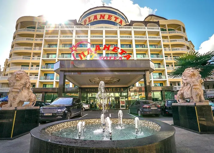 Hotel nahe College: Planeta Hotel & Aquapark Free Beach Access