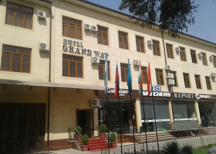 Hotel "Grand Way"