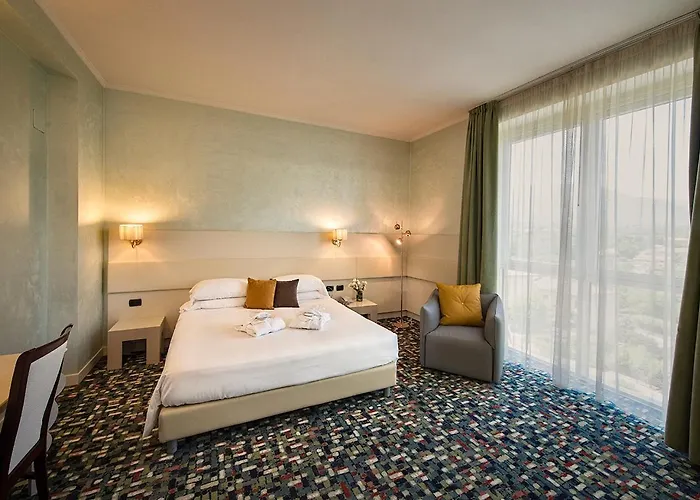 Albergo centrale: Hotel Ovidius