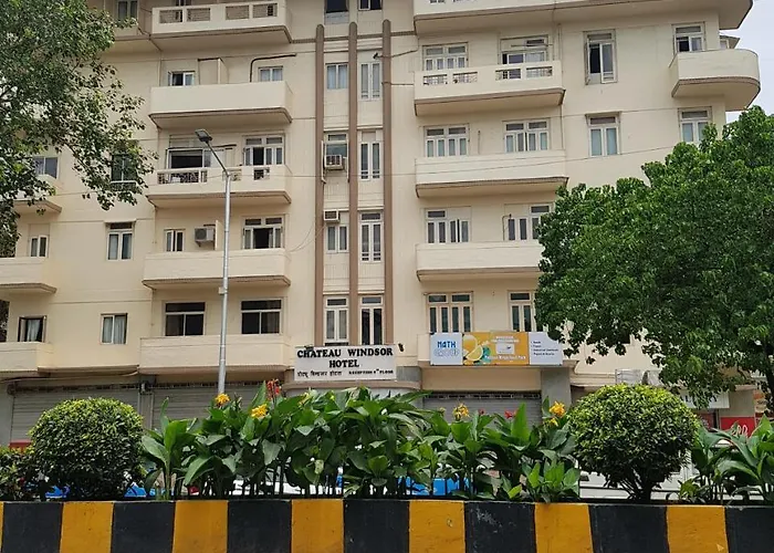 Chateau Windsor - Marine Drive