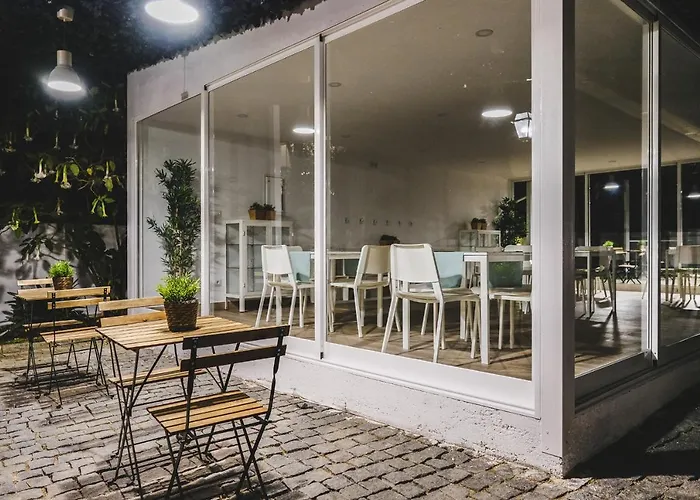 Beach hotel: 4U Lisbon Airport Suites