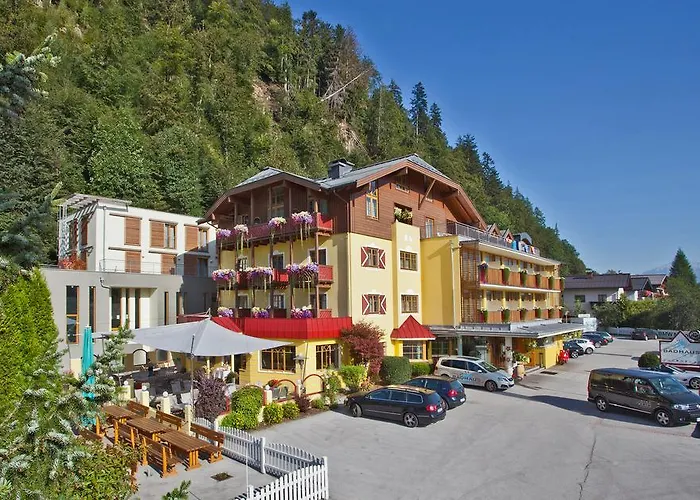 Hotel mit Pool: Hotel Badhaus