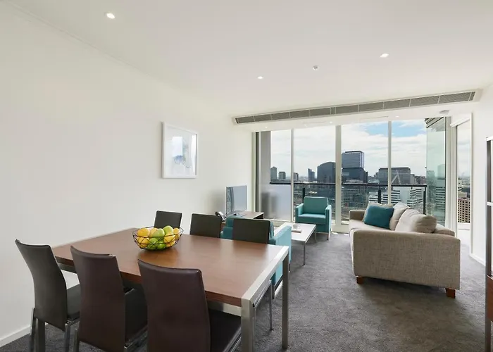 Self catering: City Tempo - Whiteman St