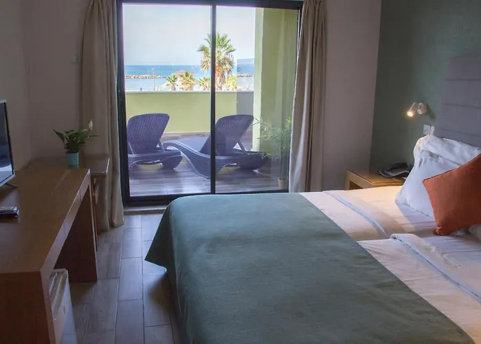 Golden Beach Hotel
