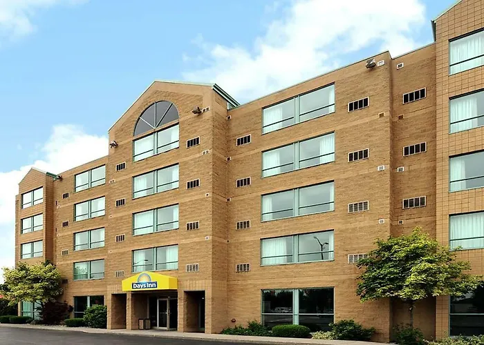 Days Inn By Wyndham Niagara Falls Lundys Lane
