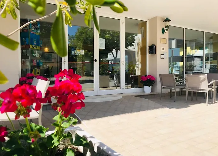 Strandhotel: Hotel Adria Beach
