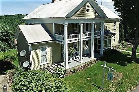 Willow Tree Inn B&B
