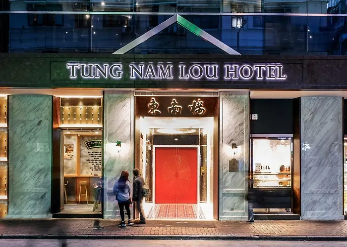 Tung Nam Lou Art
