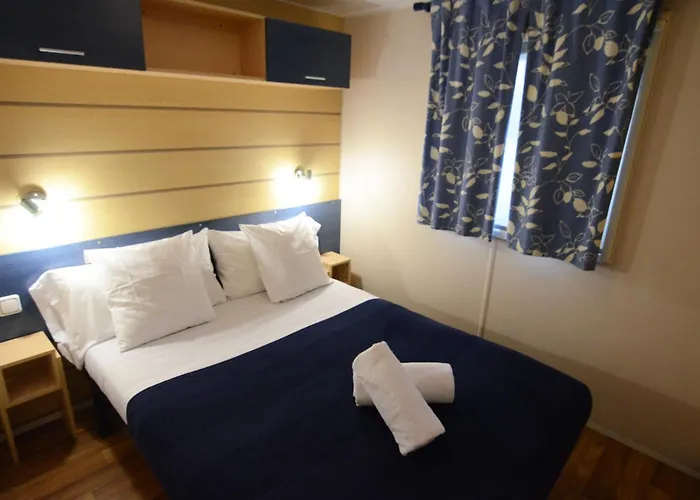 Hotel pres du College: Camping Village Città di Milano