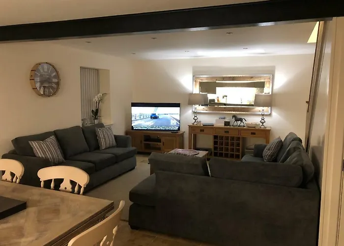 Camerton Inn Cottage