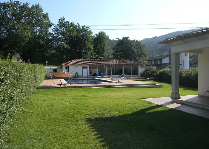 Casa Estrada Da Guia