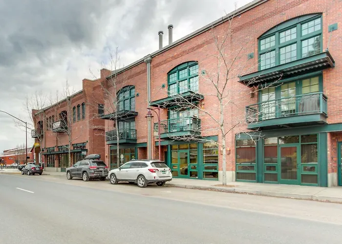 Amazing Luxury Downtown Old Mill Home